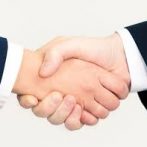 Uruguay y Argentina acuerdan construir planta flotante de regasificación